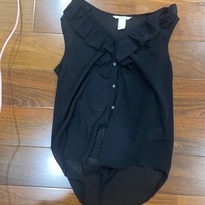 Size Small H&M Sleeveless black button up blouse